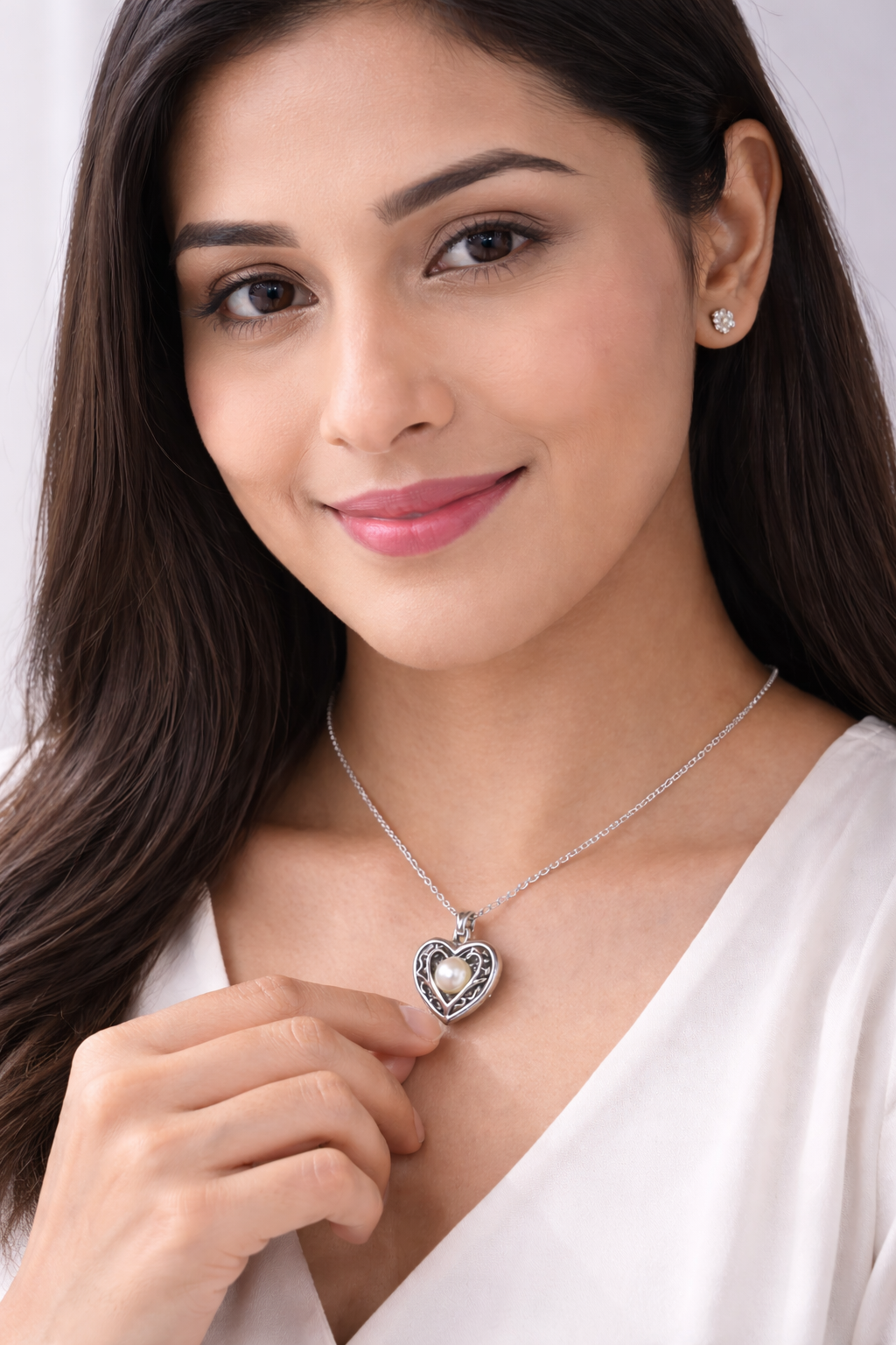 Luna Pearl Heart Pendant